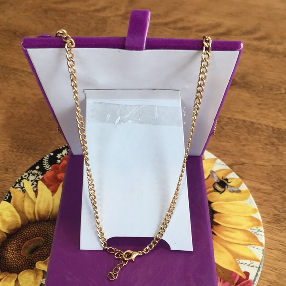 Icing necklace. Gold and multicolour beads. 20 3/4 inches long. Like new! 💕 - Picture 2 of 4